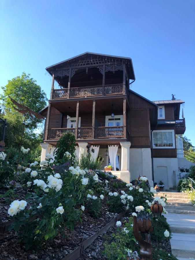 Willa Lucyna Naleczow Luaran gambar